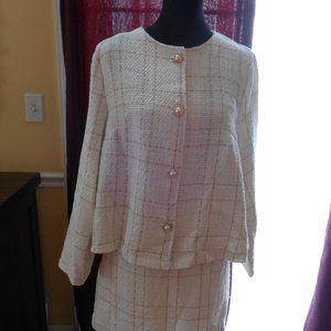 WHITE PLAID PRINT JACKET& SPLIT HEM SKIRT SZ 1X